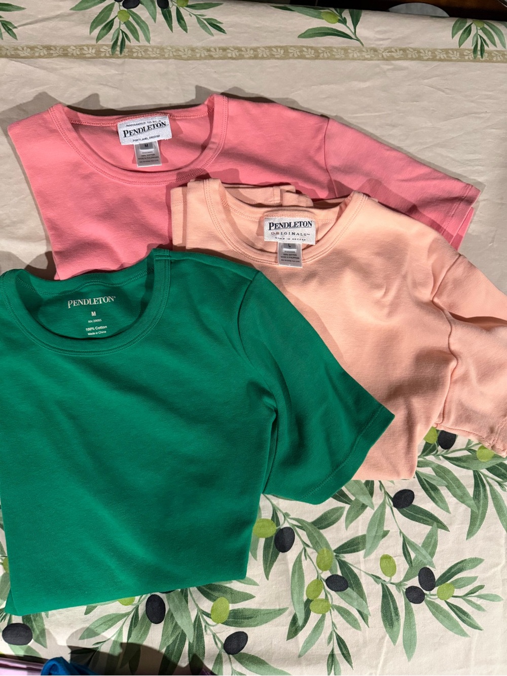 Pendleton Crewneck Tees in Green, Coral Pink & Peach like new cotton set of 3 - Picture 2 of 2